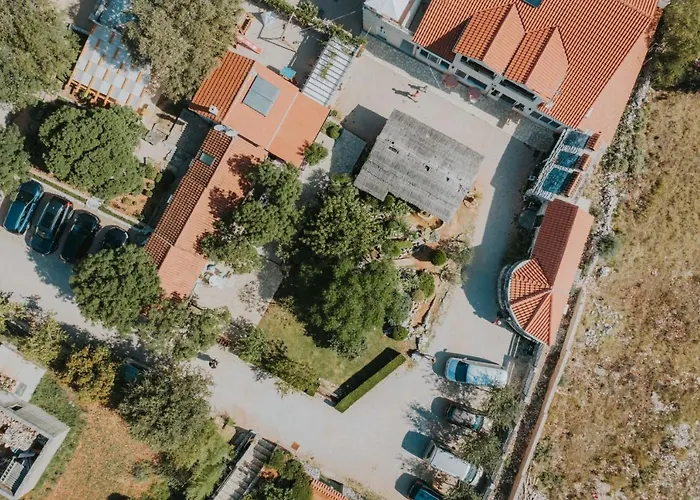 Kalpic Rusticus Radonic